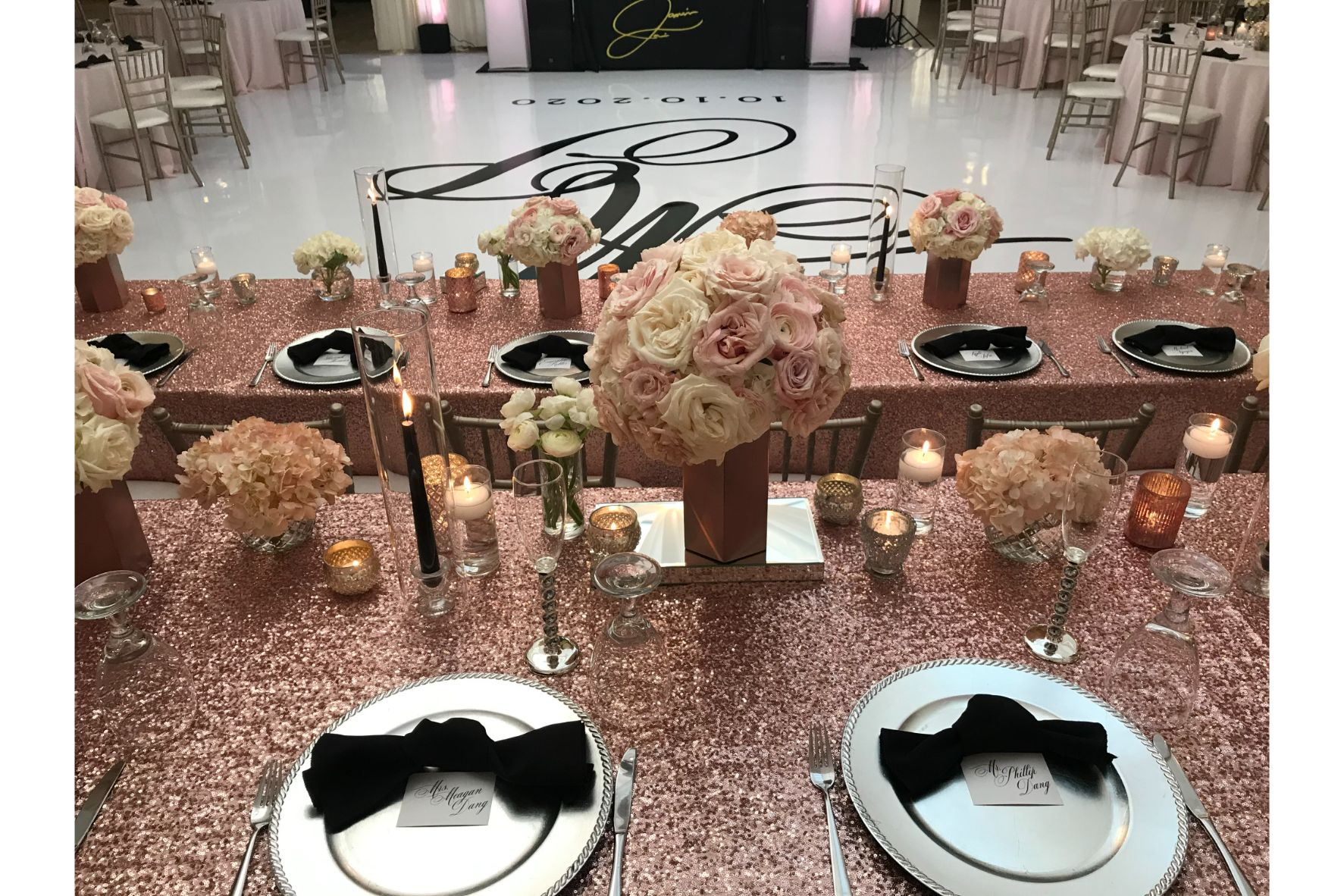 010-MP_Dallas-Wedding-Classic_Black-White-Head-Table-Decor-Judy Cordell Events