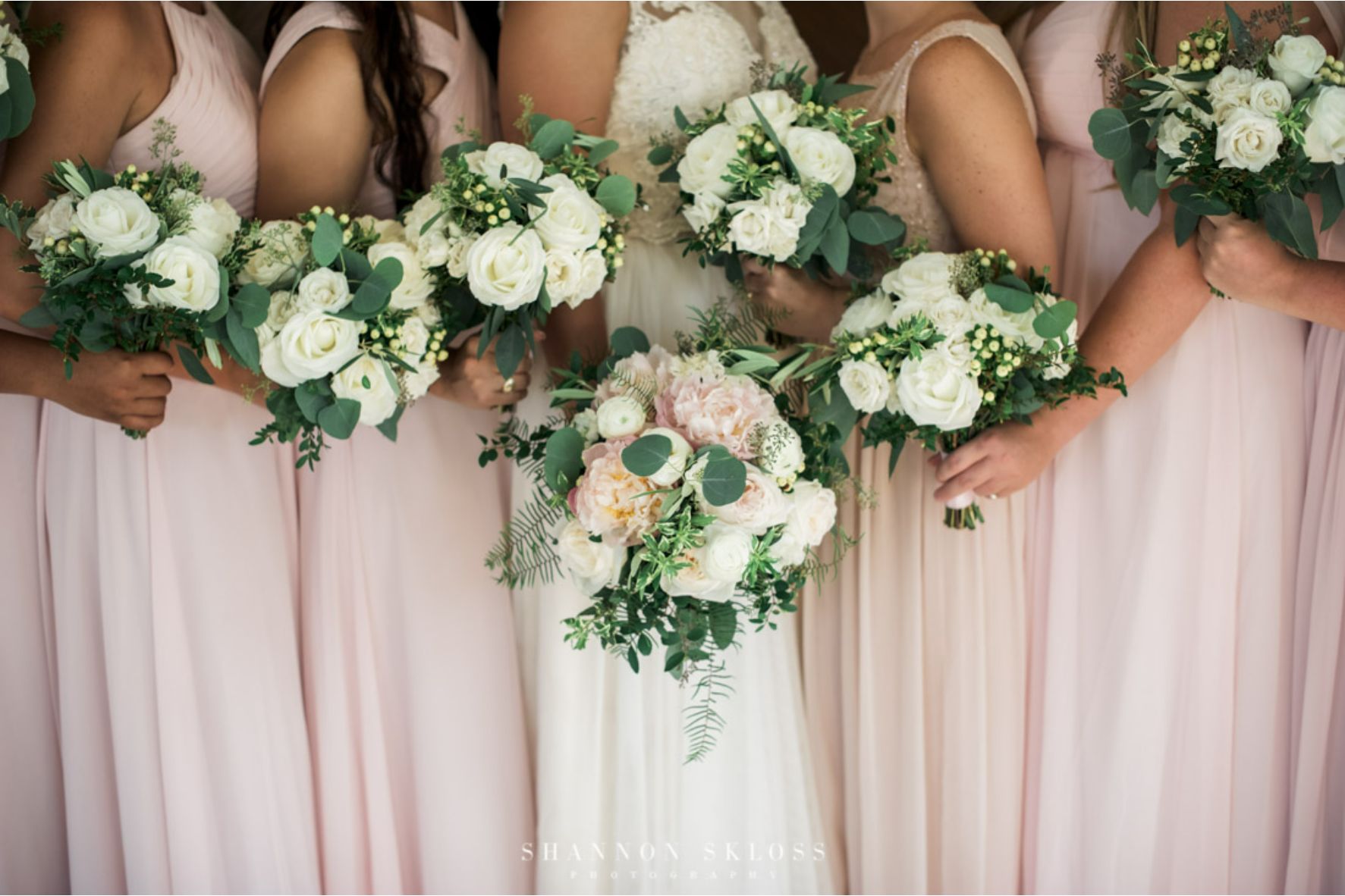 KM-005-dallas wedding-bridesmaids bouquets-blush and navy wedding-custom wedding-JudyCordellEvents